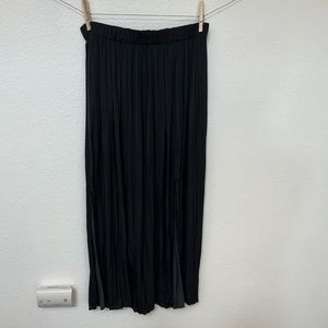 Topshop Pleated Slit Black Maxi Satin Skirt US 8